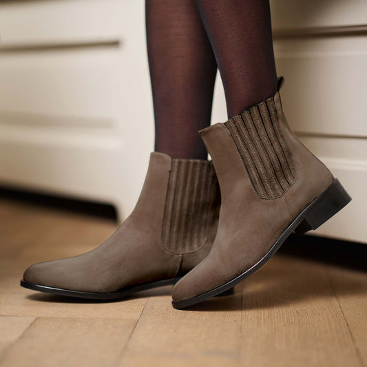 Vendôme Chey taupe suede chelsea boots - - Isabel Bernard