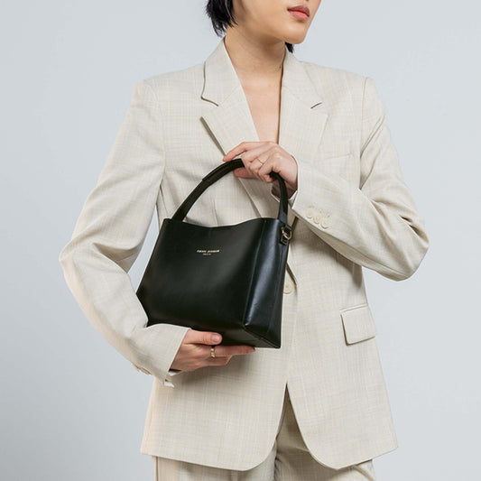 Montmartre Béatrice Midi black vegetable tanned leather handbag - - Isabel Bernard