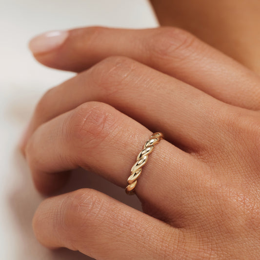 Rivoli Laurance 14 karat gold ring - - Isabel Bernard