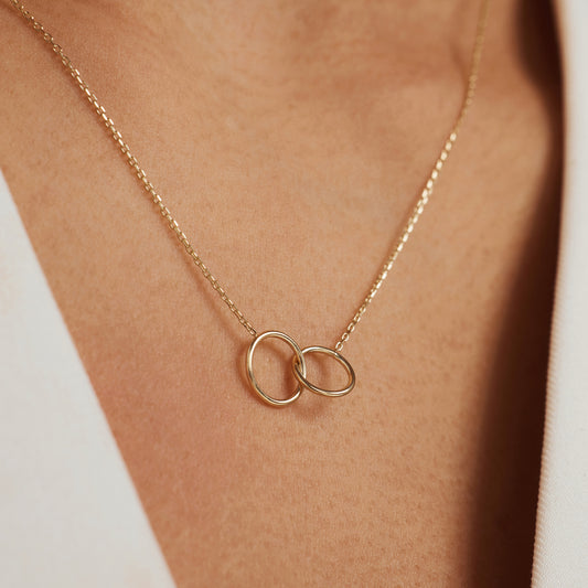 Le Marais Loulou 14 karat gold necklace with two rings - - Isabel Bernard