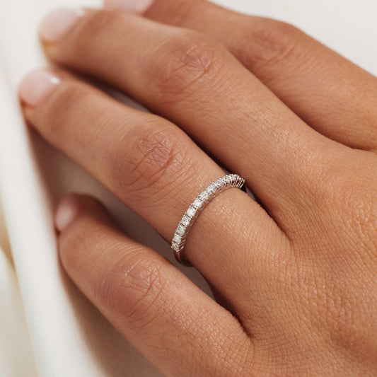 De la Paix Madeline 14 karat white gold ring with diamond 0.14 carat - - Isabel Bernard