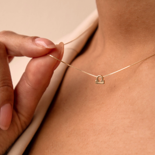 Étoiles d’Or Libra 14 Carat Gold Venetian Necklace With Horoscope - - Isabel Bernard