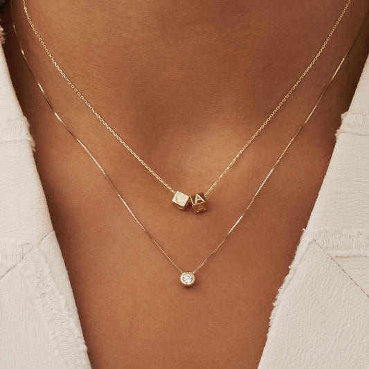 Cadeau d'Isabel 14 karat gold necklace and cube charm with heart - - Isabel Bernard