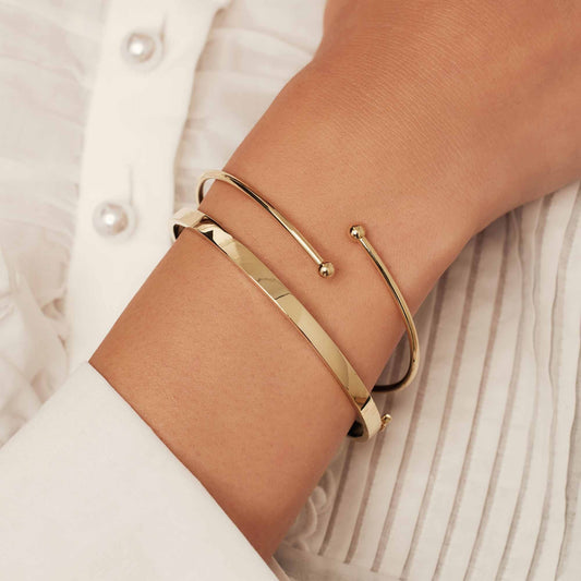 Cadeau d'Isabel 14 karat gold bracelet bangle and hoop earrings set - - Isabel Bernard