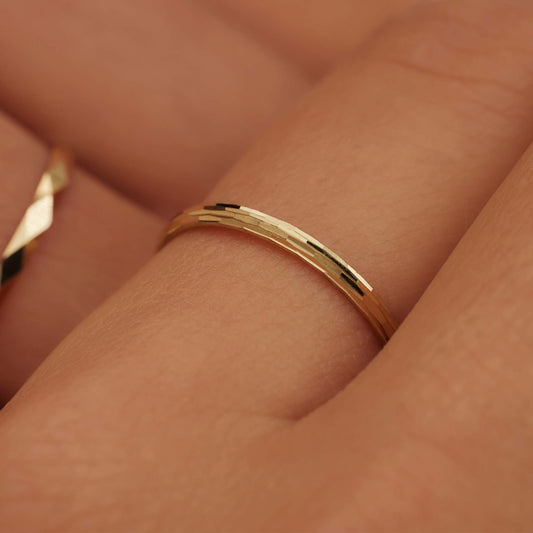 Rivoli Laura 14 karat gold ring with diamond cut - - Isabel Bernard