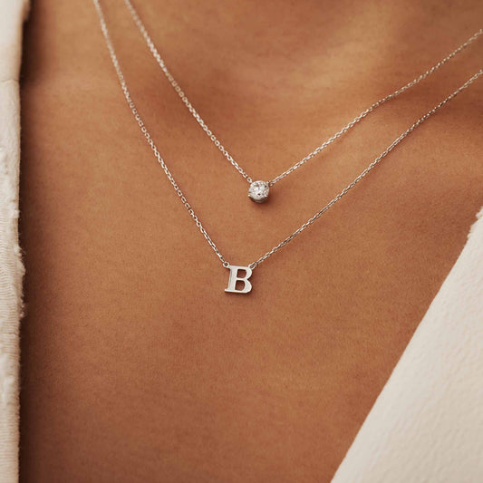 Saint Germain Chloé 14 karat white gold initial collier with letter - - Isabel Bernard