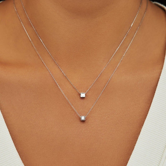 Saint Germain Felie 14 karat white gold cube charm with zirconia stone - - Isabel Bernard