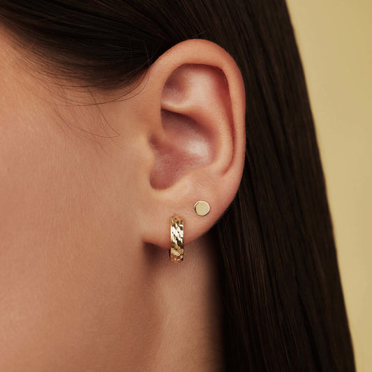 Le Marais Jeanne 14 karat gold ear studs with coin - - Isabel Bernard