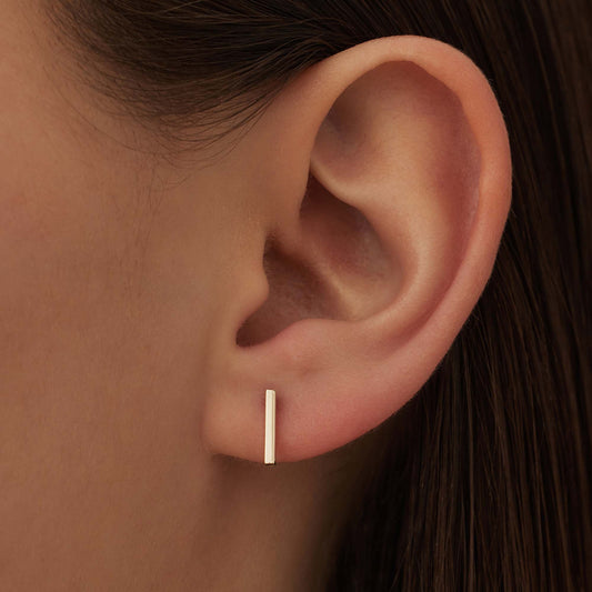 Le Marais Rosalie 14 karat gold ear studs with rod - - Isabel Bernard