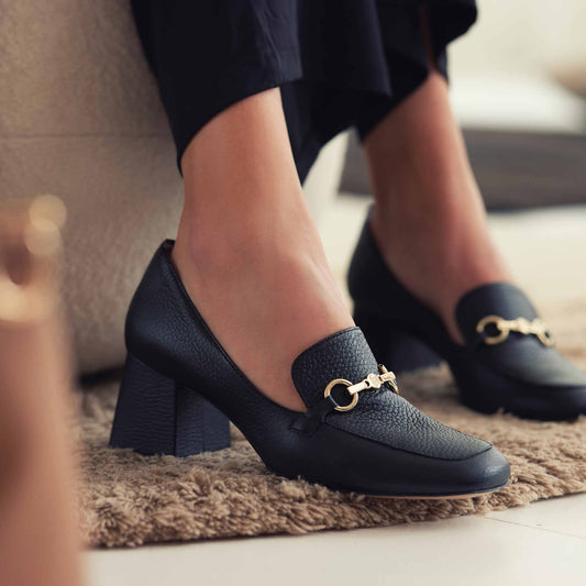 Vendôme Ambre black calfskin leather pumps - - Isabel Bernard