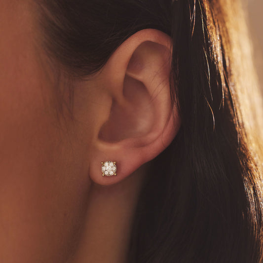 De la Paix Hanaé 14 karat gold stud ear studs with diamond 0.28 carat - - Isabel Bernard