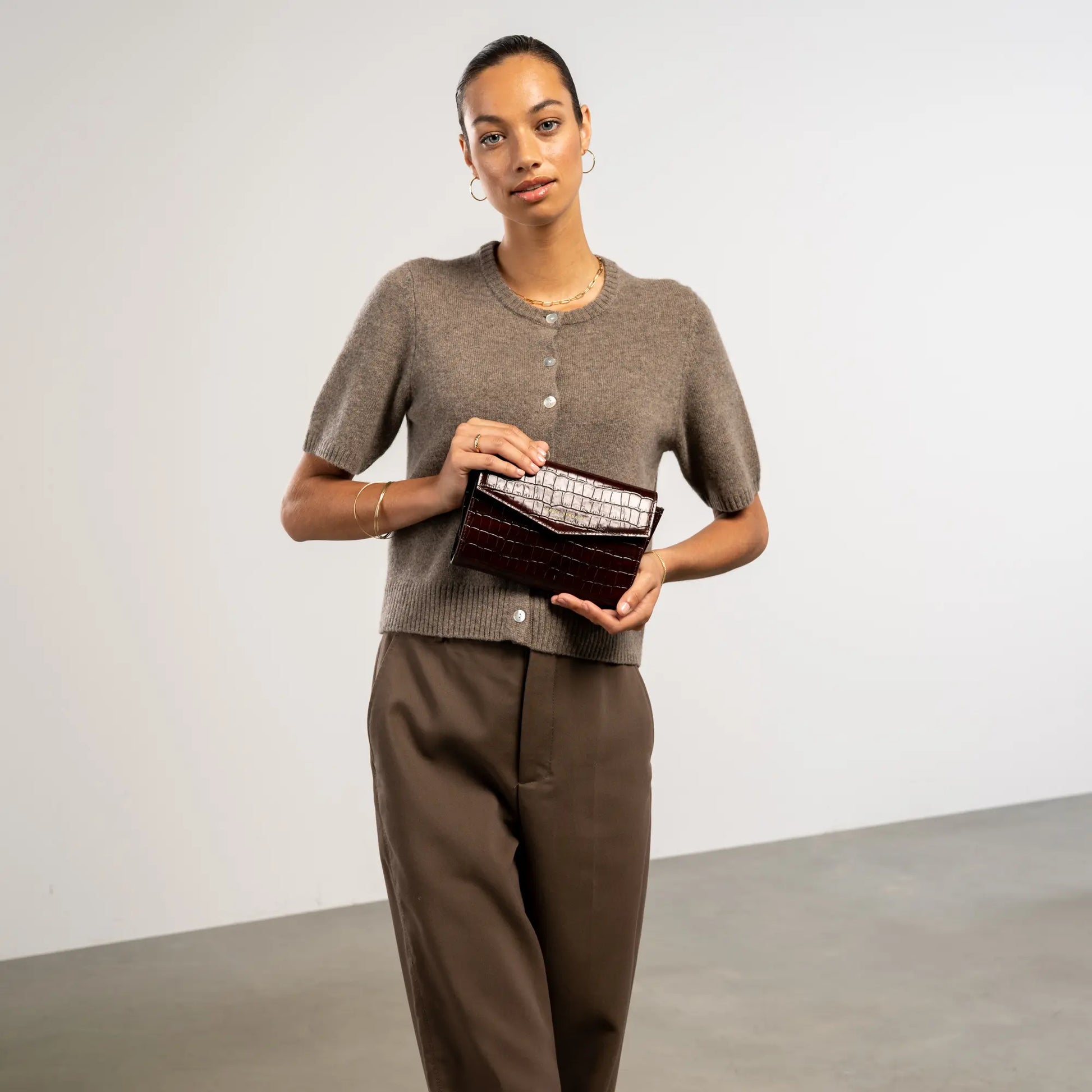 Honoré Lina Croco Brown Clutch With Detachable Shoulder Chain - - Isabel Bernard