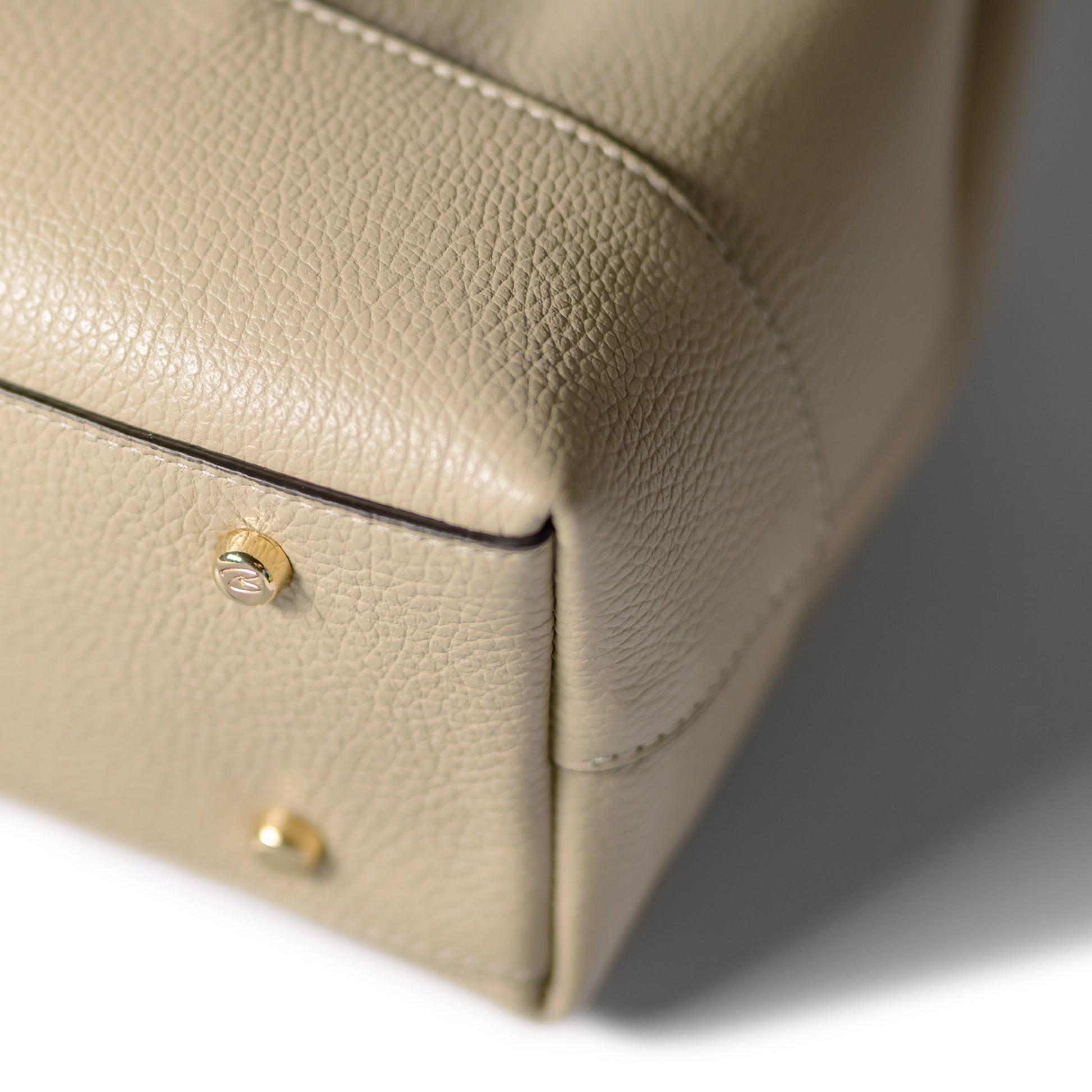 Femme Forte Macie taupe calfskin leather shoulder bag - - Isabel Bernard