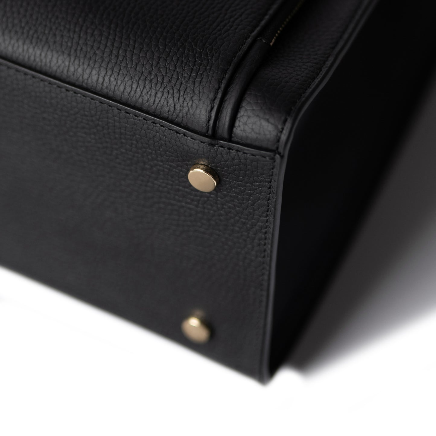 Honoré Nadine black calfskin leather handbag with 13 inch laptop pocket - - Isabel Bernard