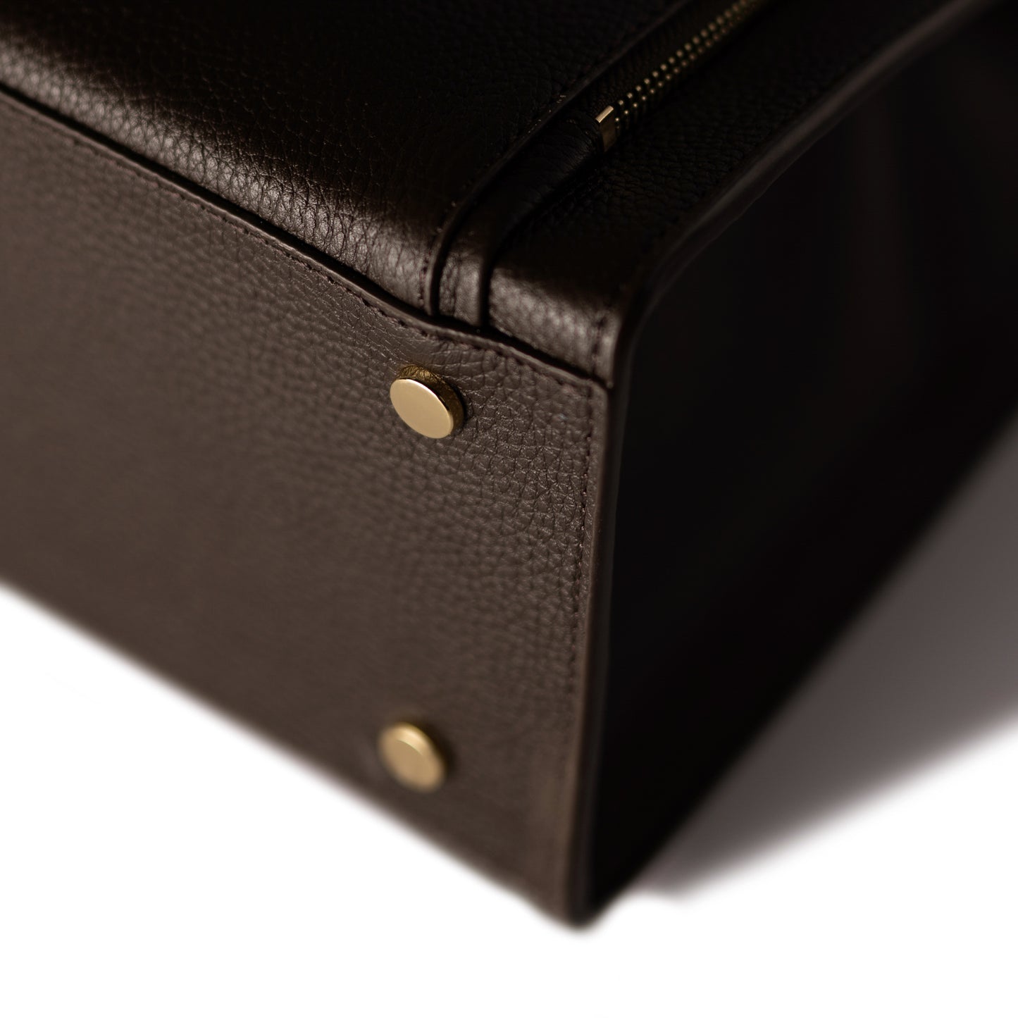 Honoré Nadine brown calfskin leather handbag with 13 inch laptop pocket - - Isabel Bernard