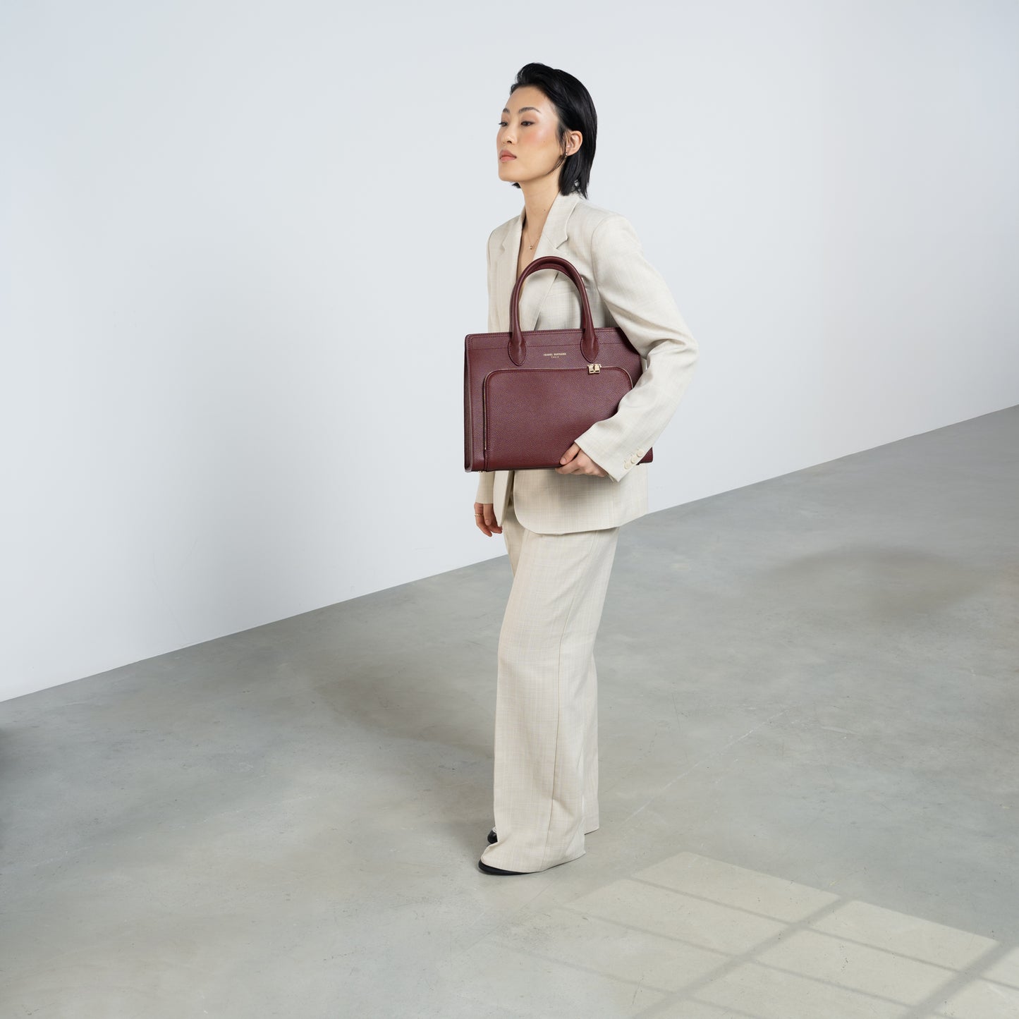 Honoré Nadine bordeaux red calfskin leather handbag with 13 inch laptop pocket - - Isabel Bernard