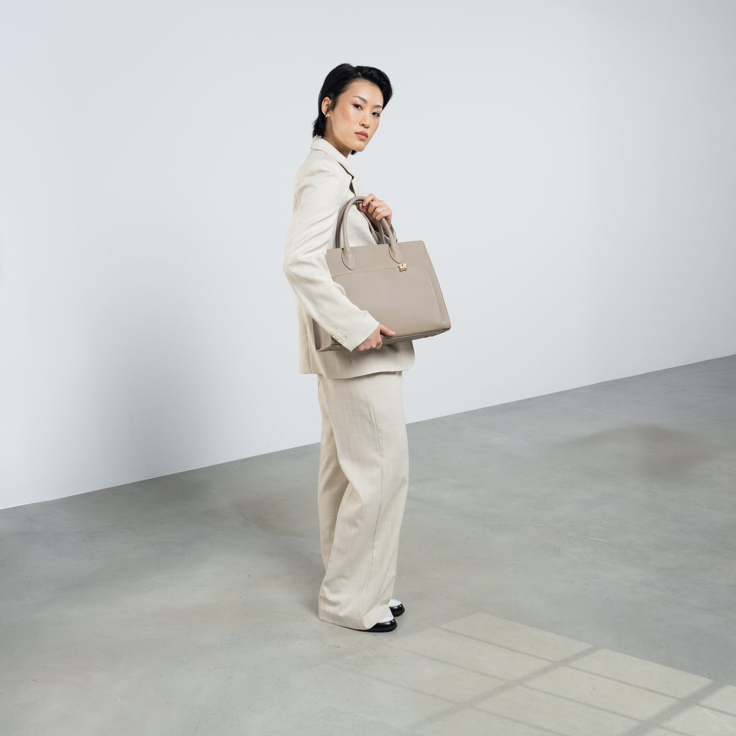 Honoré Nadine taupe calfskin leather handbag with 13 inch laptop pocket - - Isabel Bernard