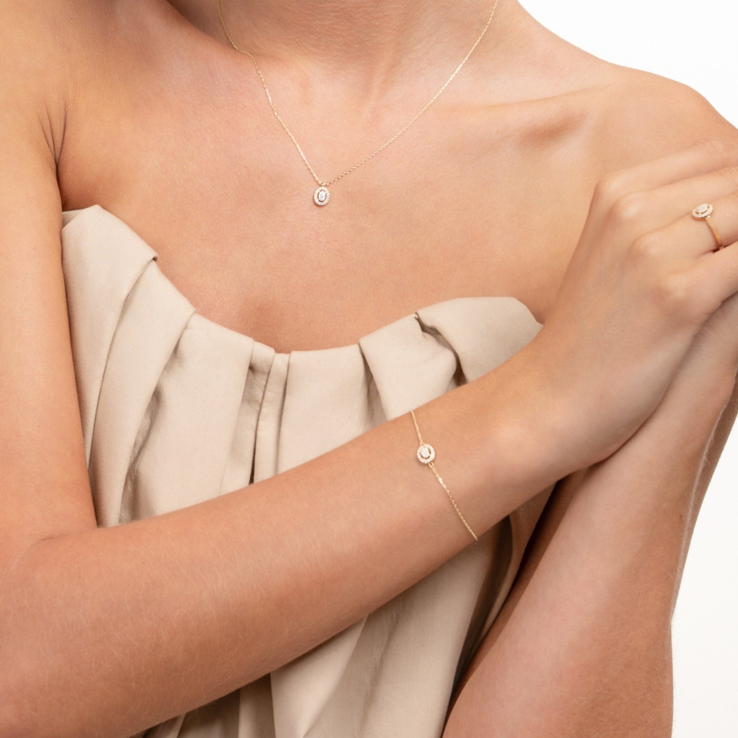 Le Marais Anne 14 Karat Gold Bracelet With Zirconia Stones - - Isabel Bernard