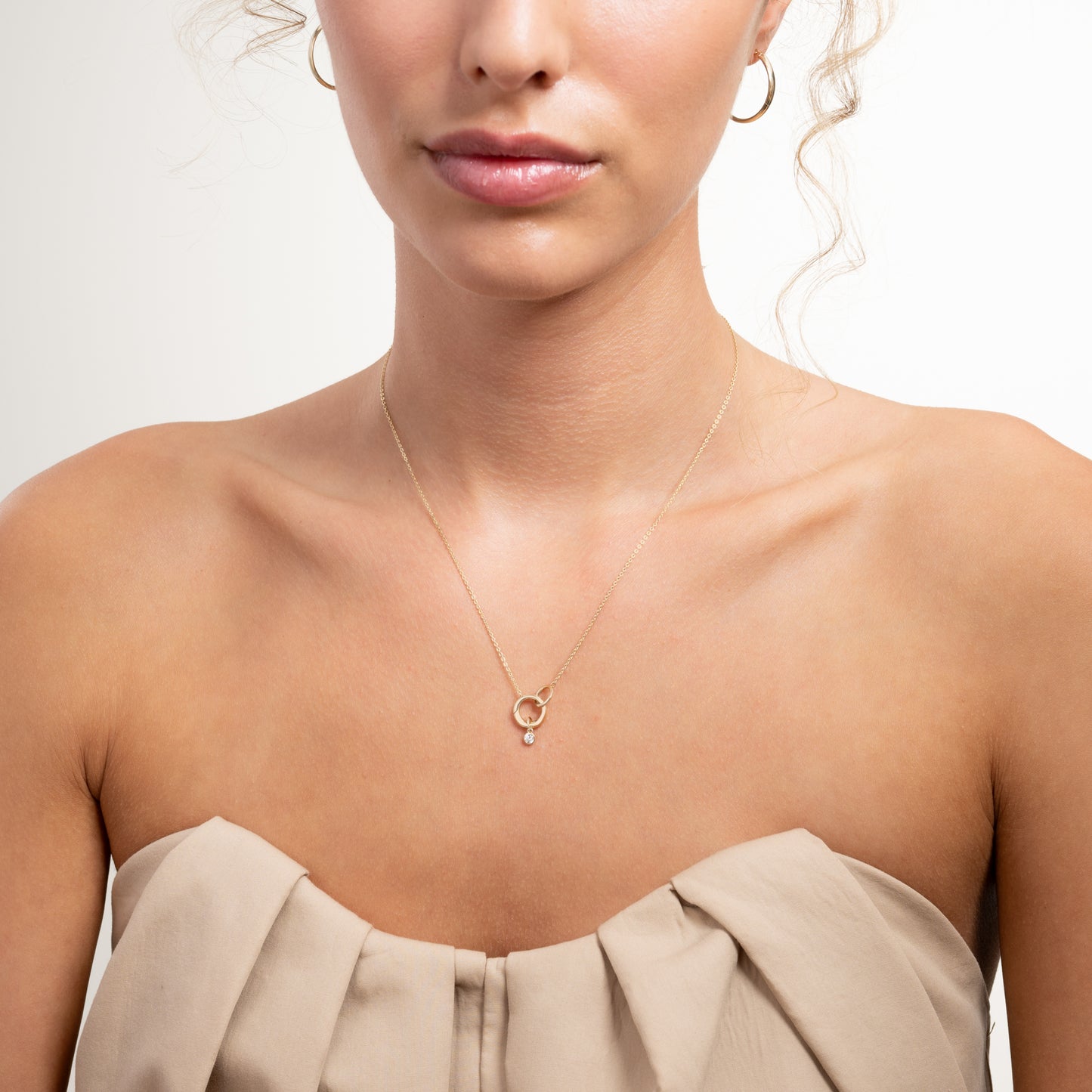 Le Marais Round Zirconia 14 karat gold charm - - Isabel Bernard