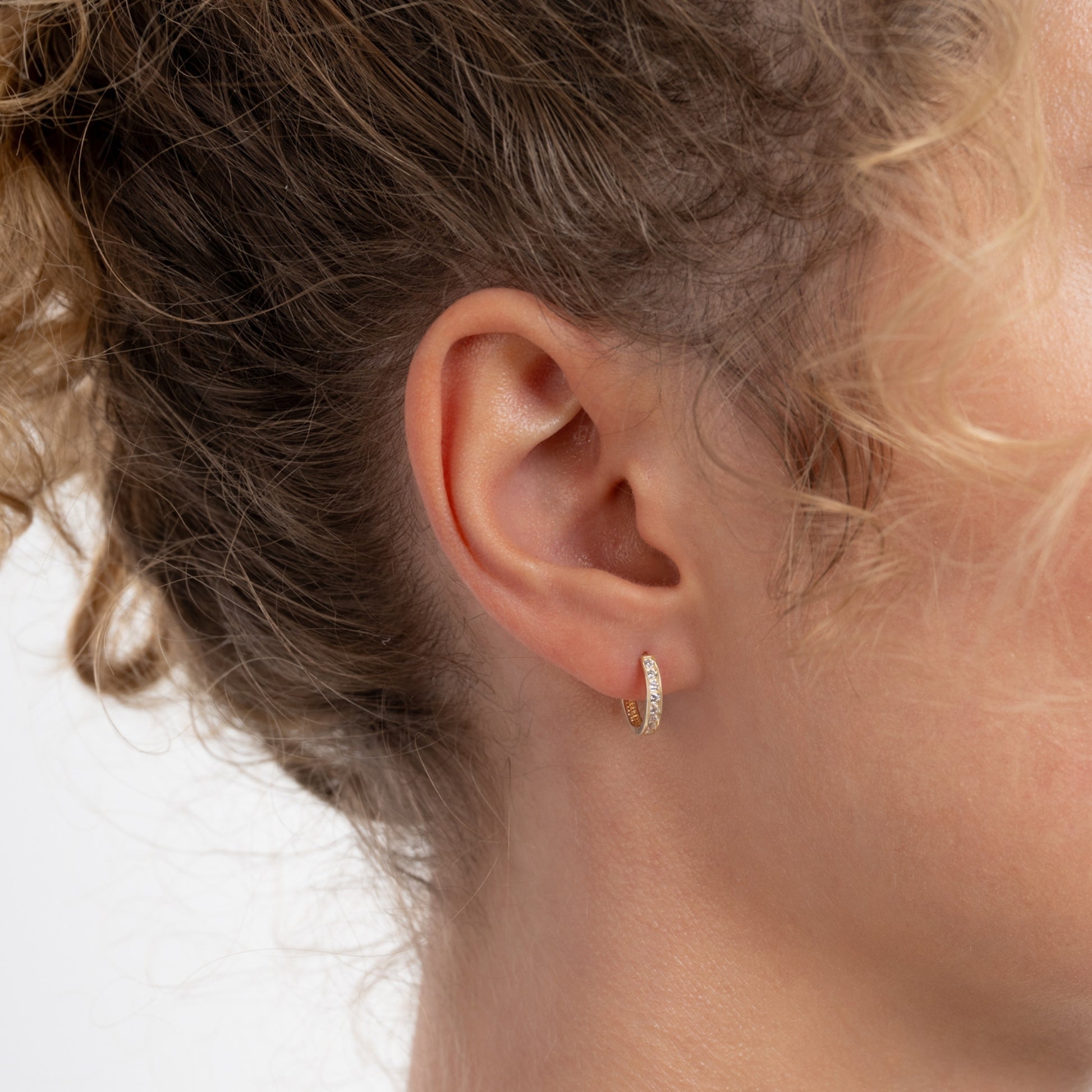 Le Marais Tiphaine 14 karat gold hoop earrings with zirconia stones - - Isabel Bernard