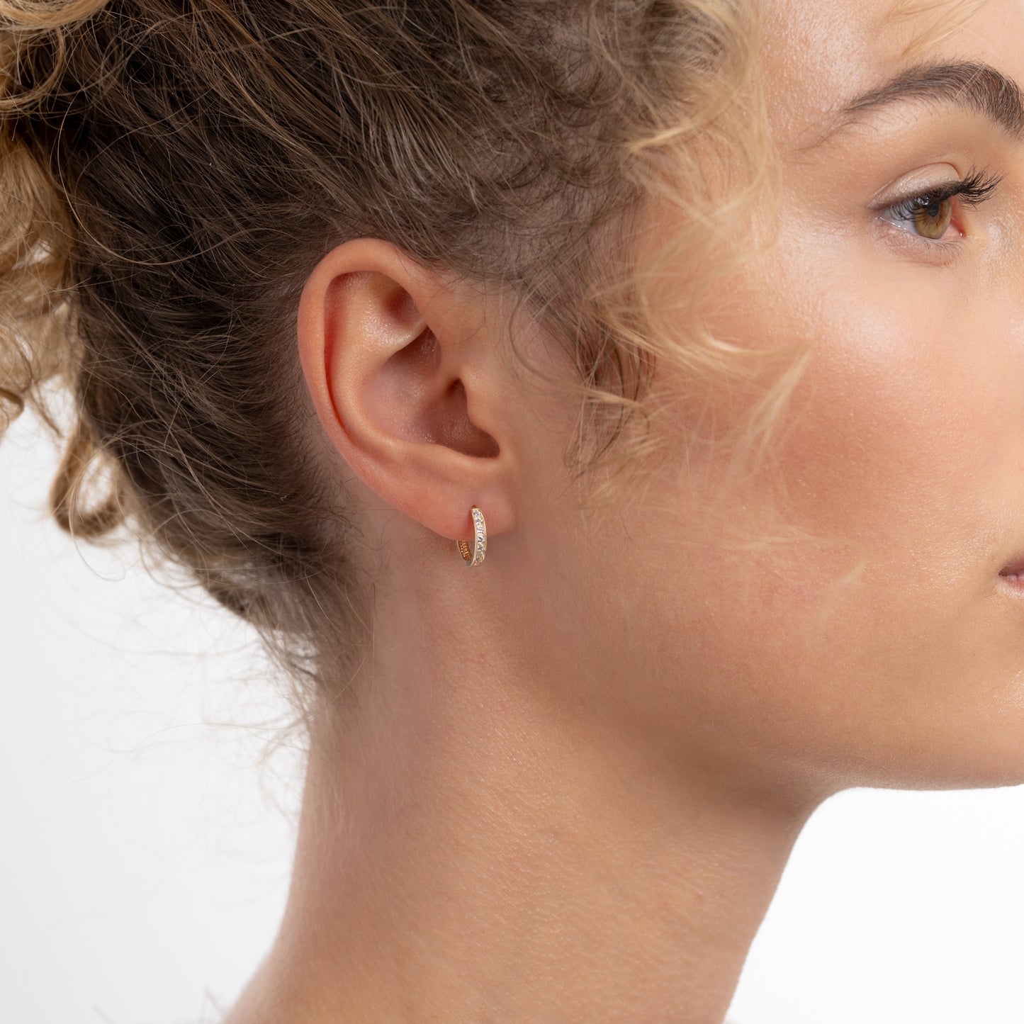 Le Marais Tiphaine 14 karat gold hoop earrings with zirconia stones - - Isabel Bernard