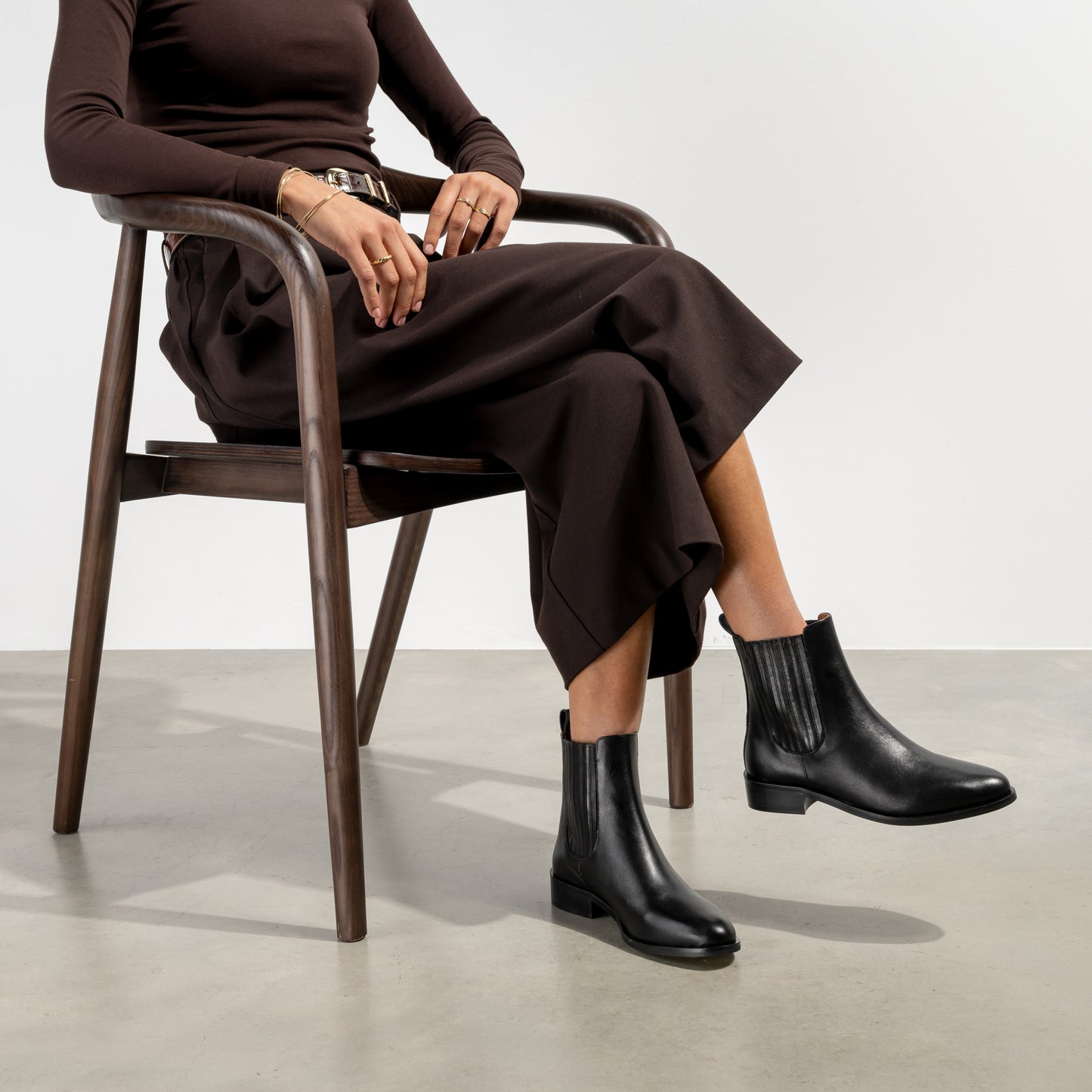 Vendôme Chey Black Calfskin Leather Chelsea Boots - - Isabel Bernard