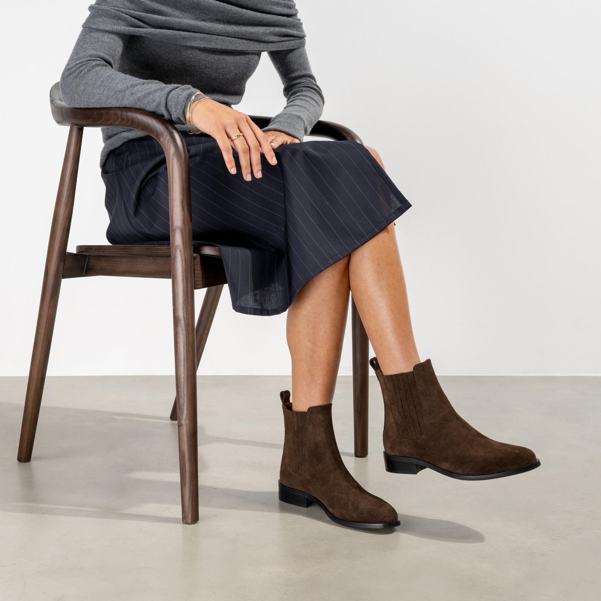 Vendôme Chey Brown Suede Leather Chelsea Boots - - Isabel Bernard