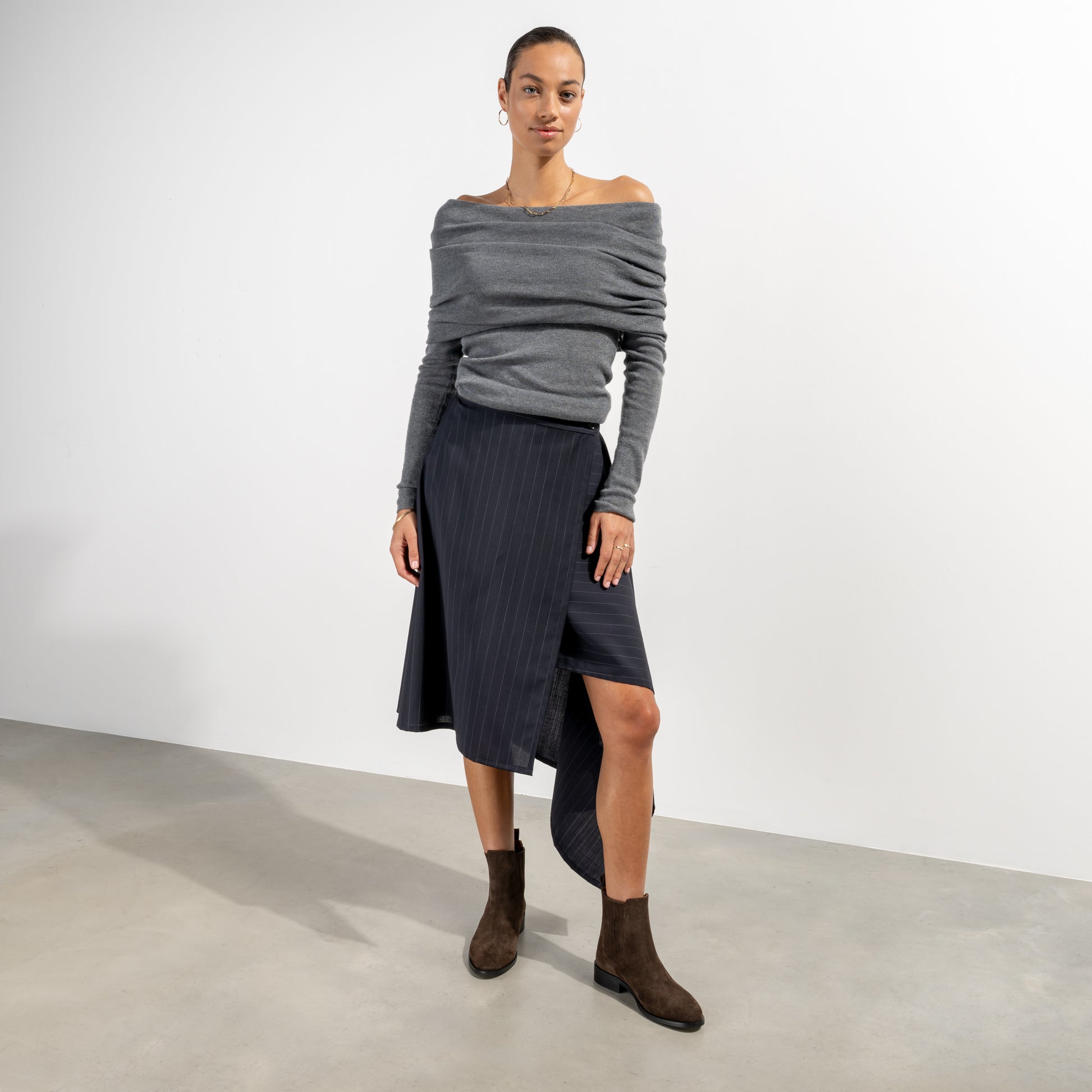 Vendôme Chey Brown Suede Leather Chelsea Boots - - Isabel Bernard