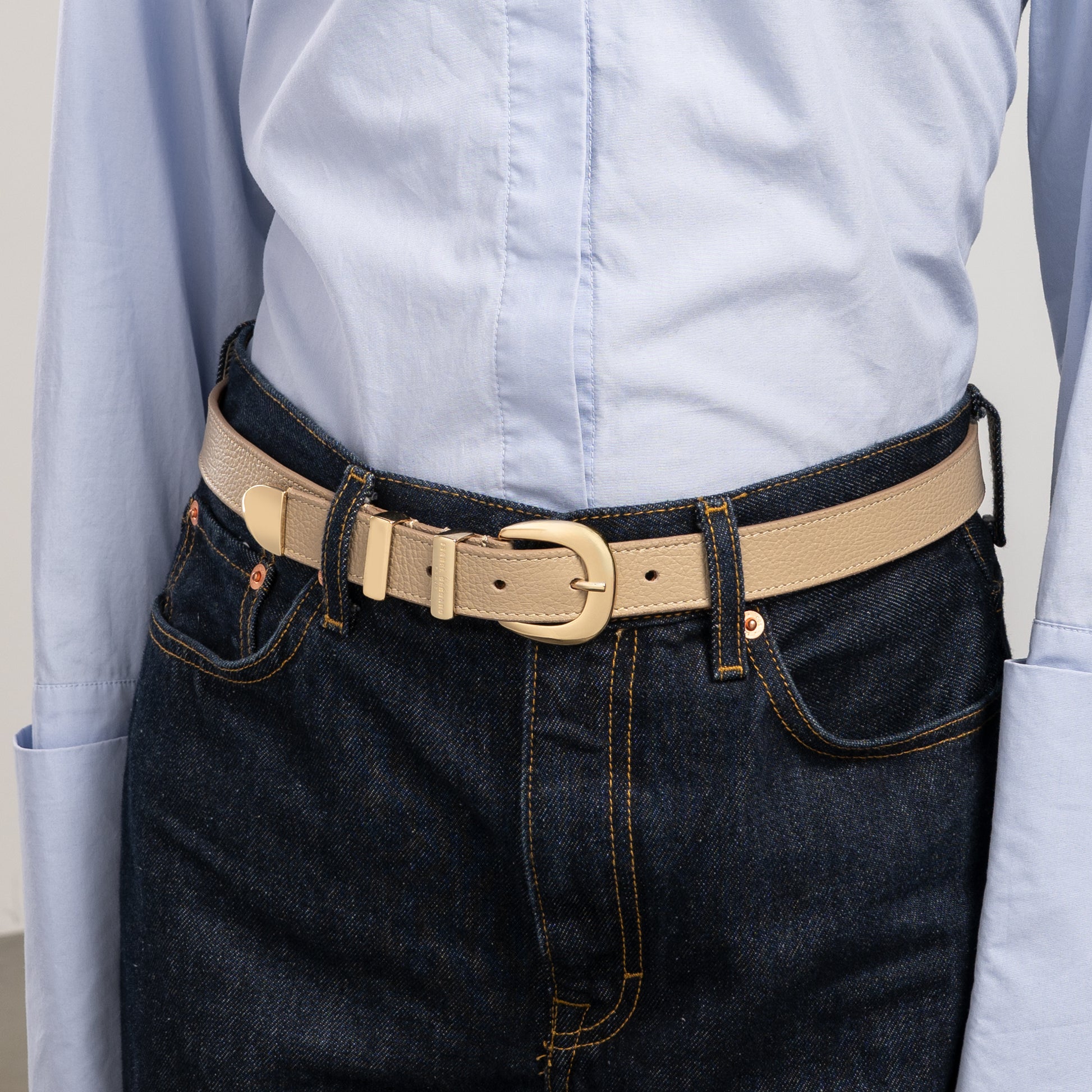 Rêveur Mathilde Taupe calfskin belt with gold-coloured buckle - - Isabel Bernard