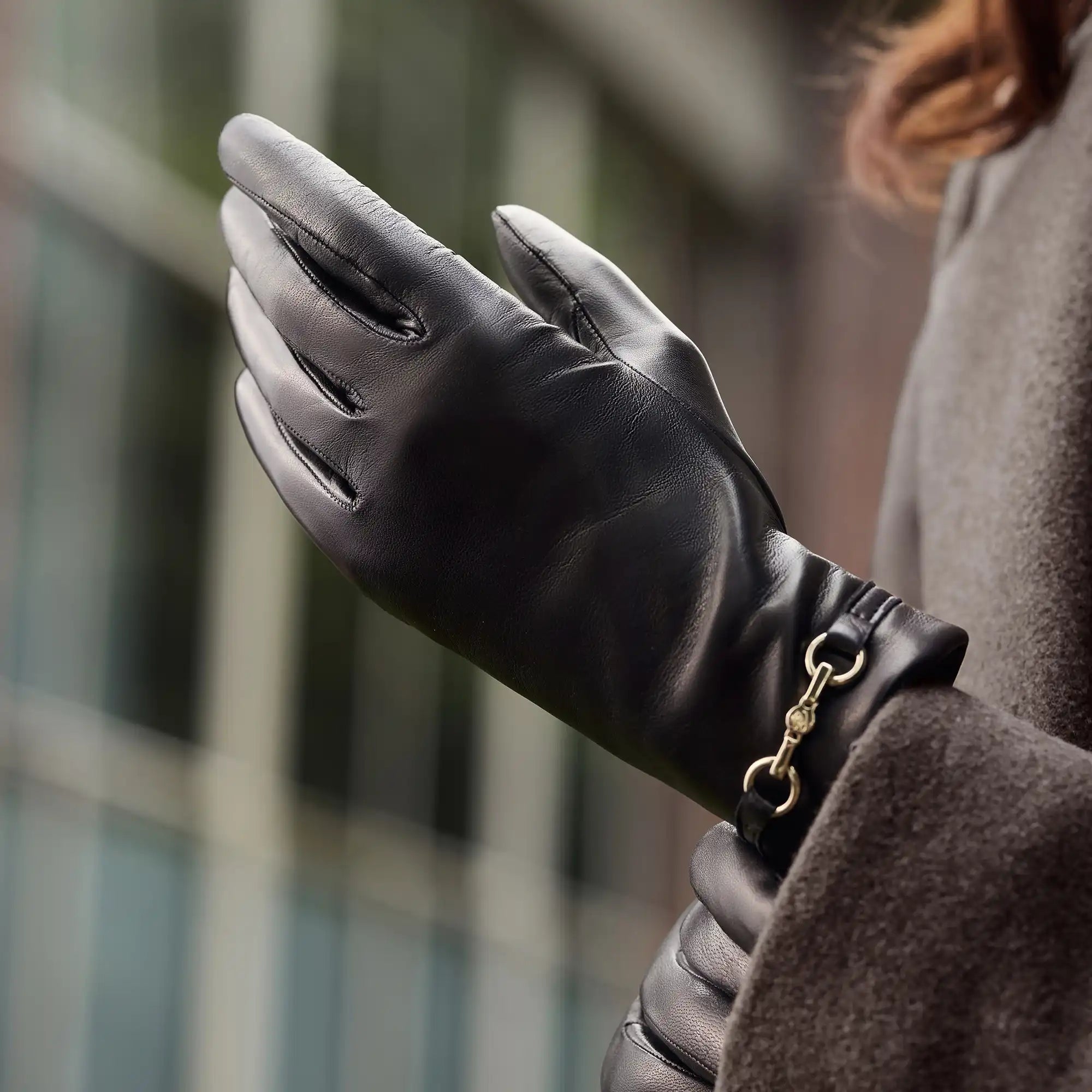 schwarze leder handschuhe Isabel Bernard