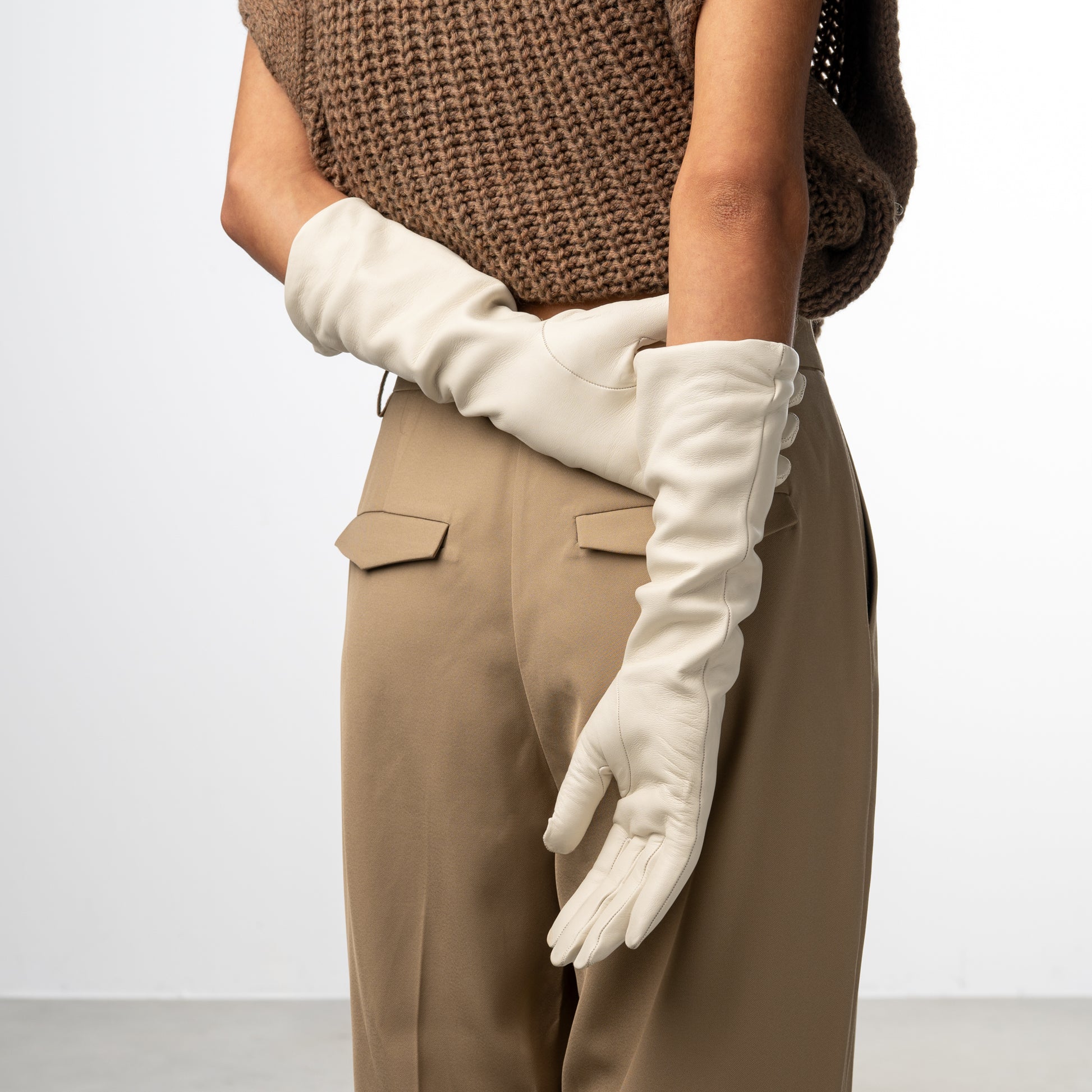 Honoré Ines cream goatskin leather gloves - - Isabel Bernard