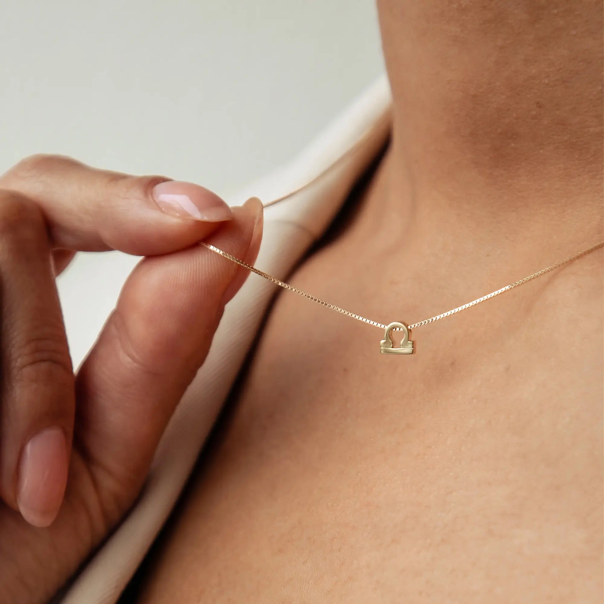 Étoiles d’Or Libra 14 Carat Gold Venetian Necklace With Horoscope - - Isabel Bernard