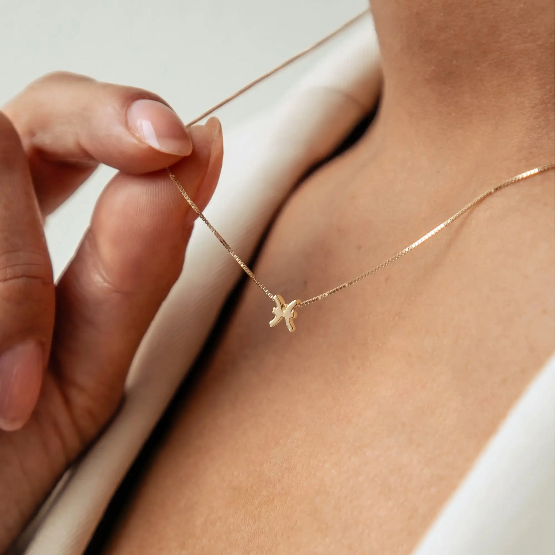 Étoiles d’Or Pisces 14 Carat Gold Venetian Necklace With Horoscope - - Isabel Bernard