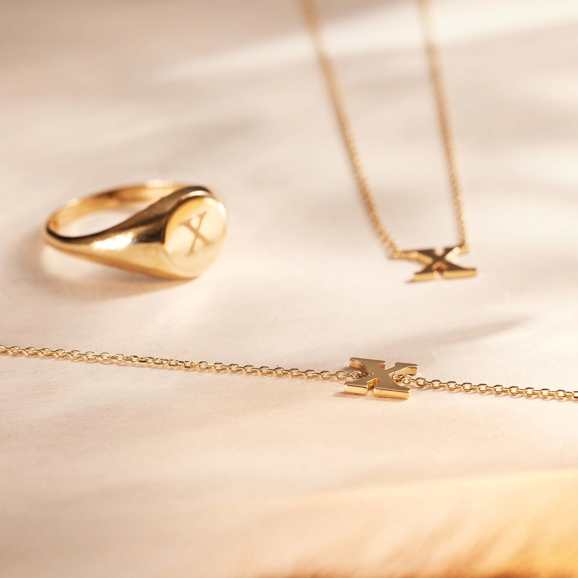 MAGLIA TESSERA SINGOLA con lettera in oro per bracciale MAGLIA TESSERA SINGOLA con lettera in oro per bracciale