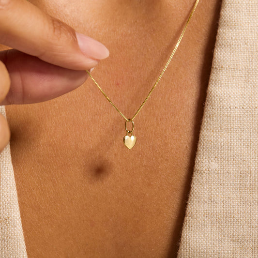 Le Marais Heart 14 karat gold charm - - Isabel Bernard