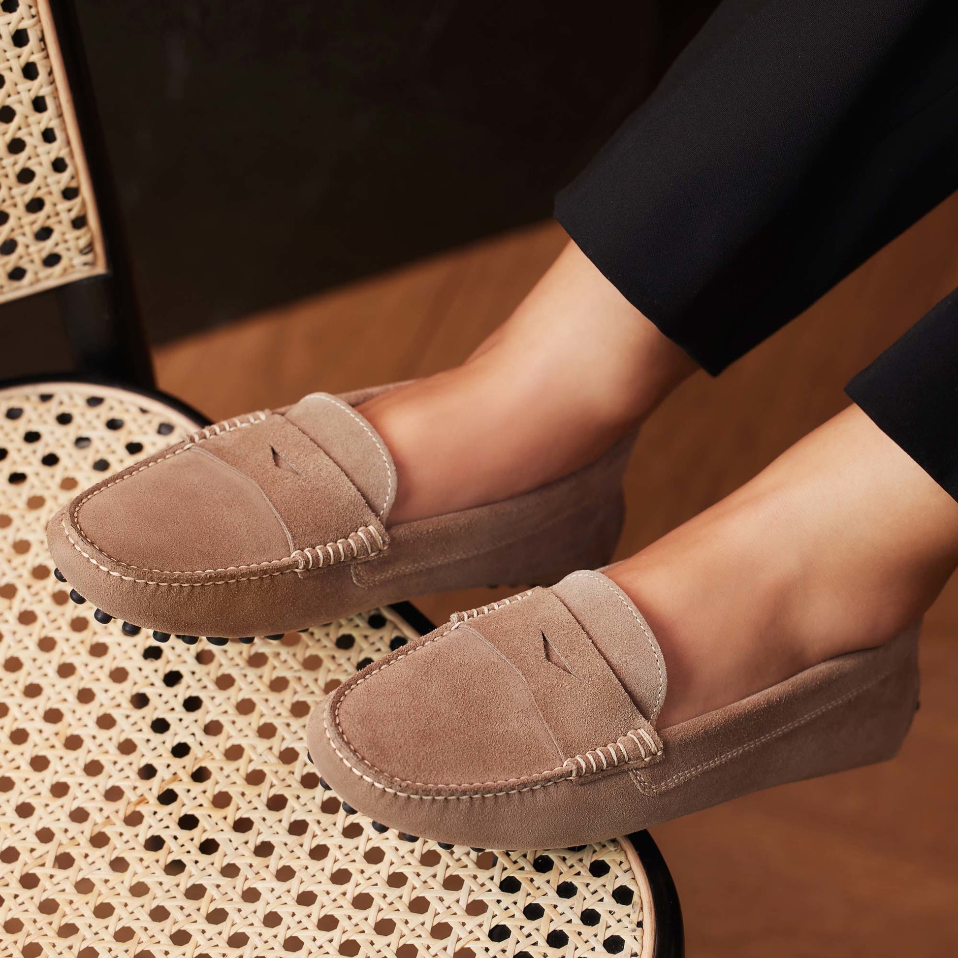 Isabel Bernard - taupe Wildleder-Mokassins IB51004-03